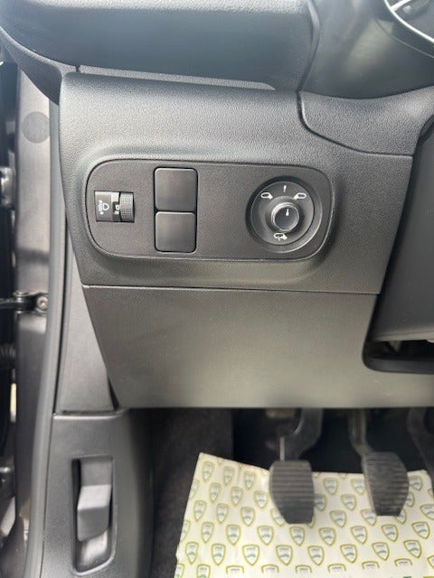 Citroën C3 1,2 PureTech 83 Shine 5d