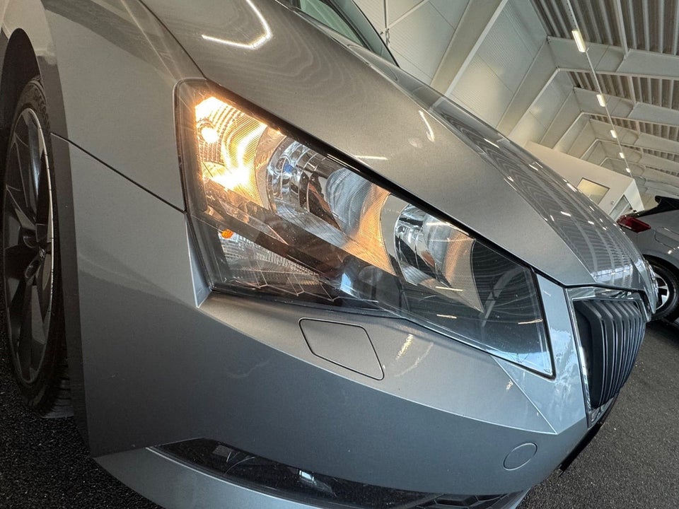 Skoda Superb 1,4 TSi 150 Active Combi 5d