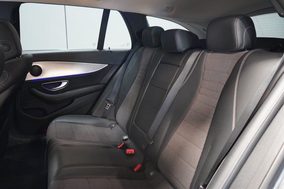Mercedes E300 de 2,0 Avantgarde stc. aut. 5d