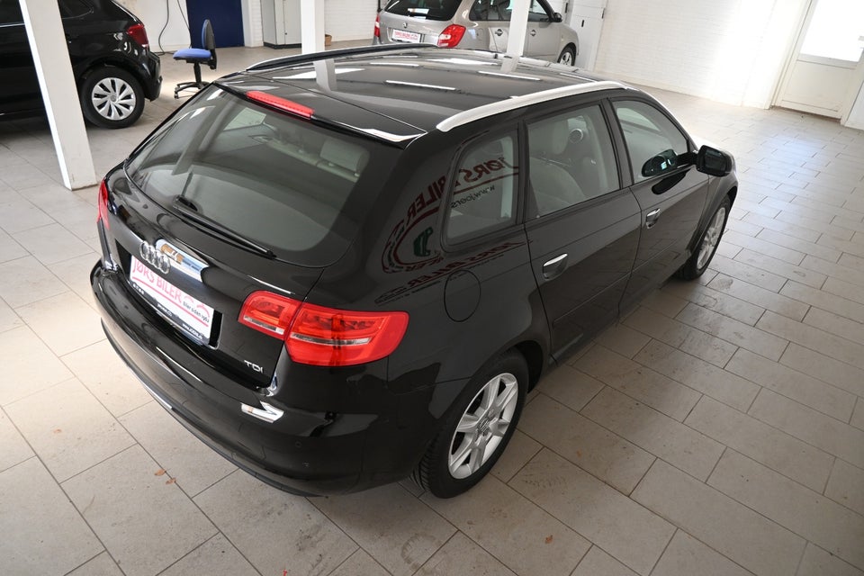 Audi A3 1,6 TDi Ambiente Sportback S-tr. 5d