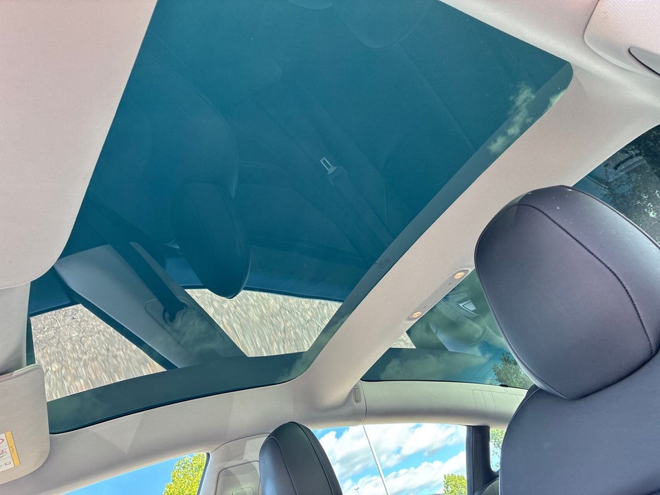 Tesla Model 3 Standard Range+ RWD 4d