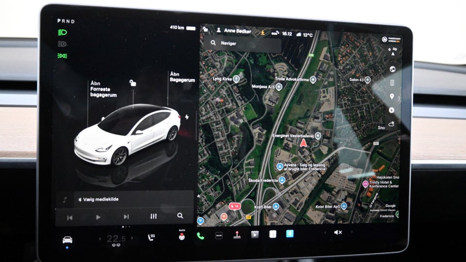 Tesla Model 3 RWD 4d