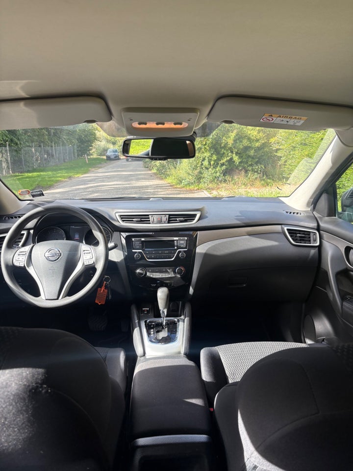 Nissan Qashqai 1,6 Dig-T 163 Acenta 5d