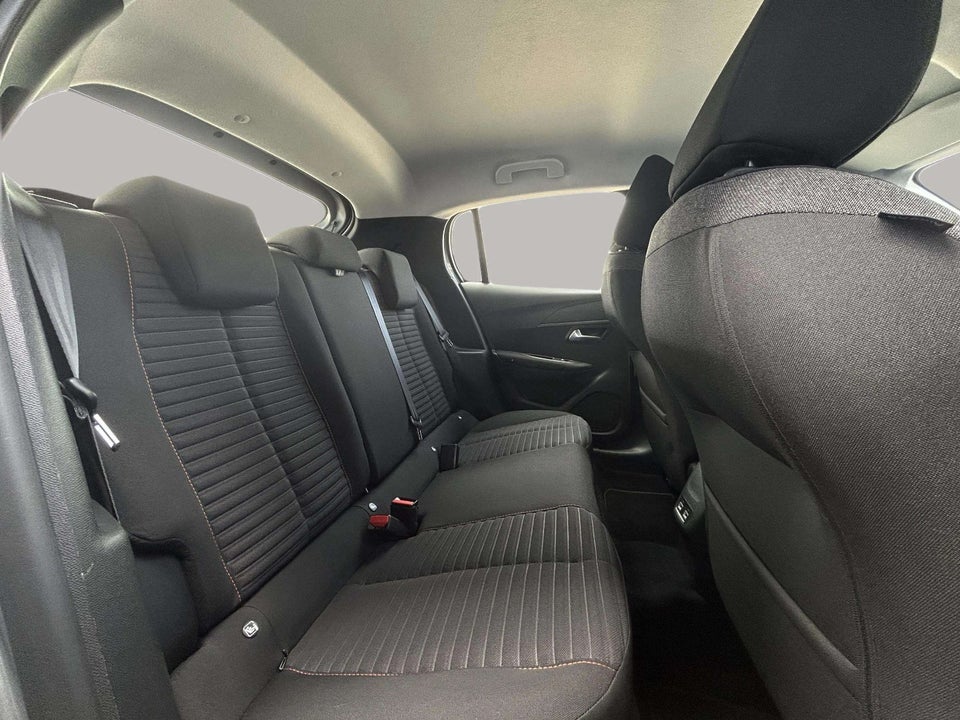 Peugeot e-208 50 Active Pack 5d