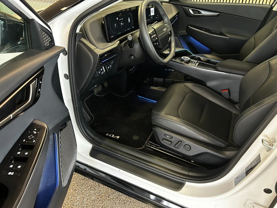 Kia EV6 84 Long Range Upgrade 5d