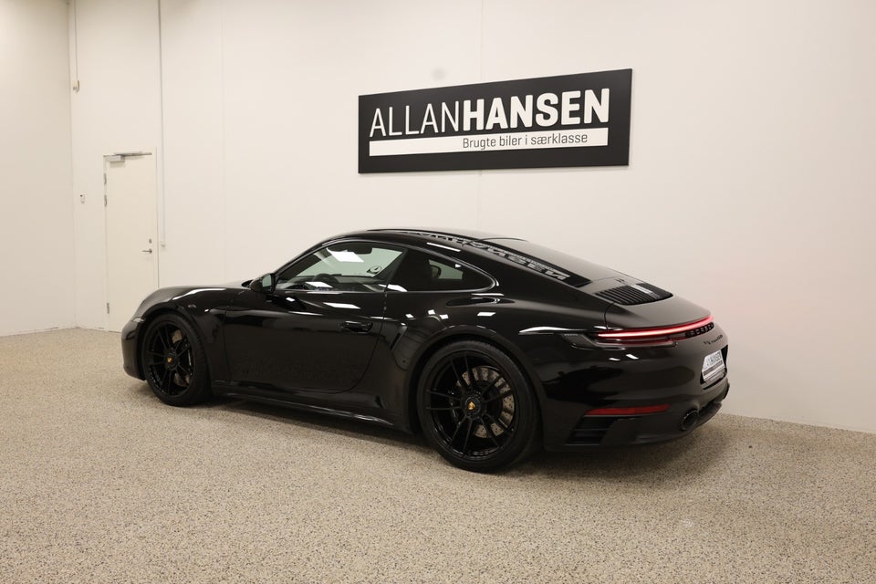Porsche 911 Carrera 4 GTS 3,0 Coupé PDK 2d