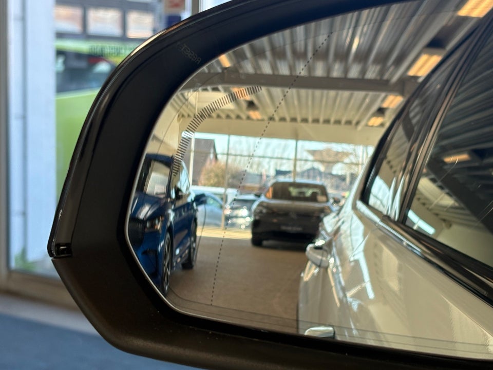 Volvo XC40 P6 ReCharge Plus 5d