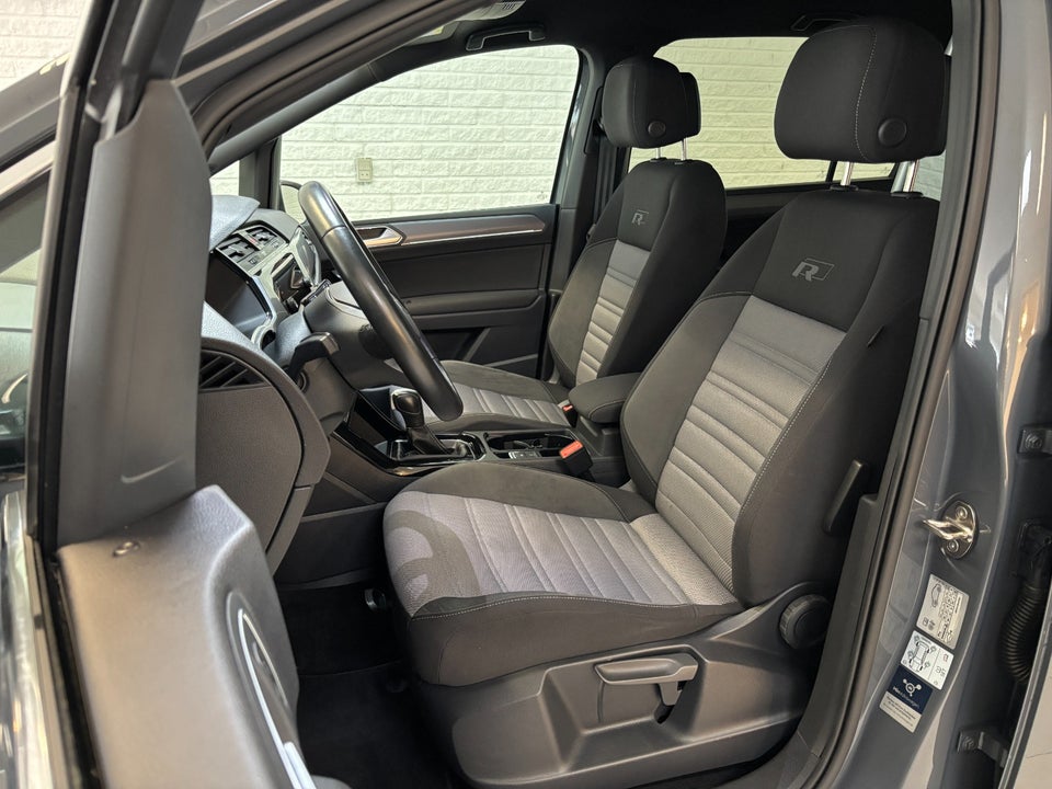 VW Touran 1,5 TSi 150 R-line DSG Van 5d