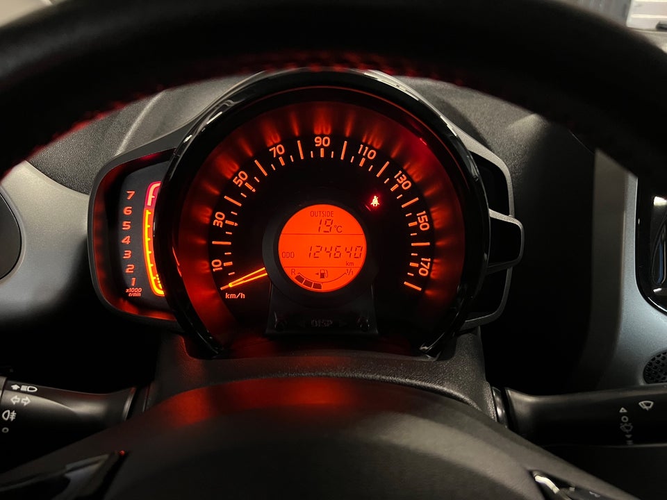 Toyota Aygo 1,0 VVT-i x-sky 5d