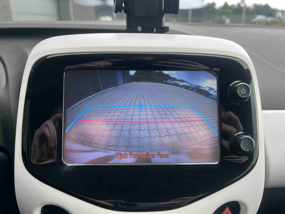 Peugeot 108 1,0 e-VTi 69 Allure TOP! 5d