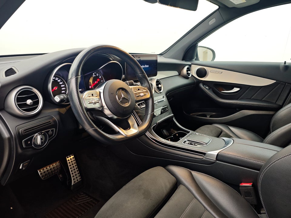 Mercedes GLC300 e 2,0 AMG Line aut. 4Matic 5d