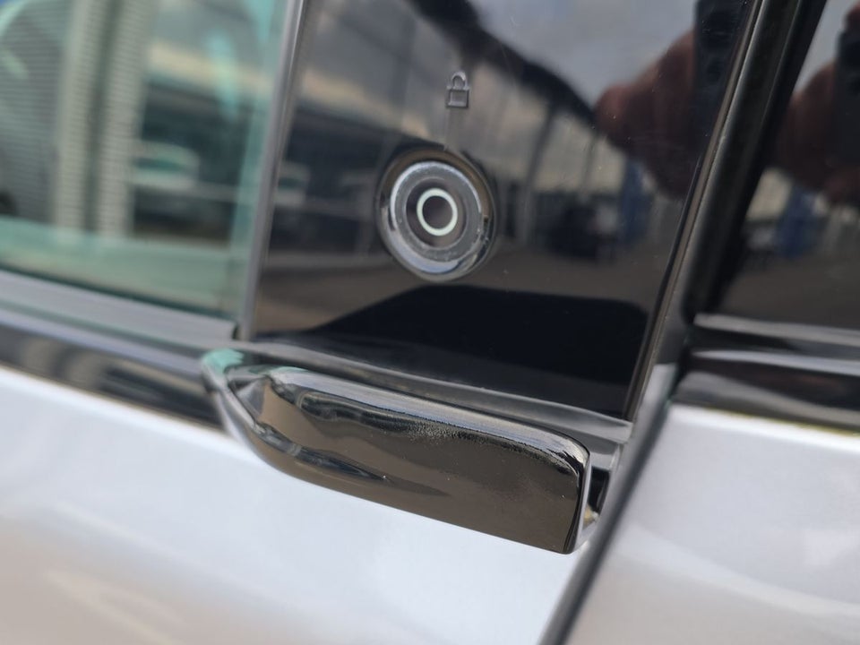 Ford Mustang Mach-E 68 Standard Range 5d