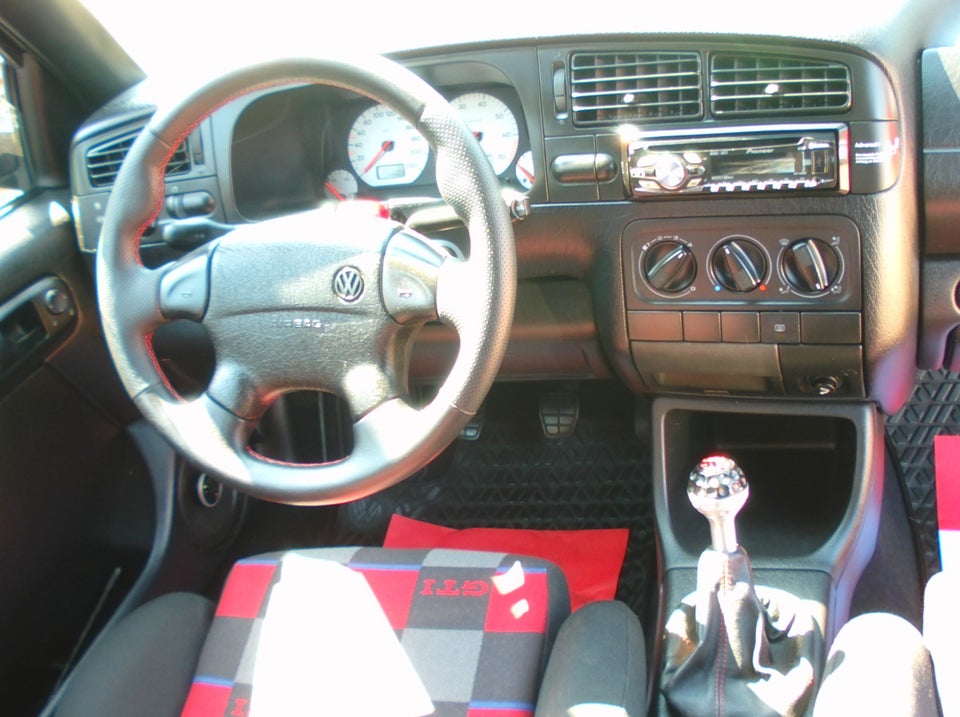 VW Golf III 2,0 GTi 3d