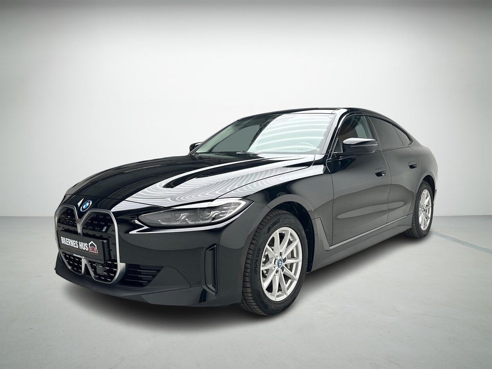 BMW i4 eDrive40 Charged 5d