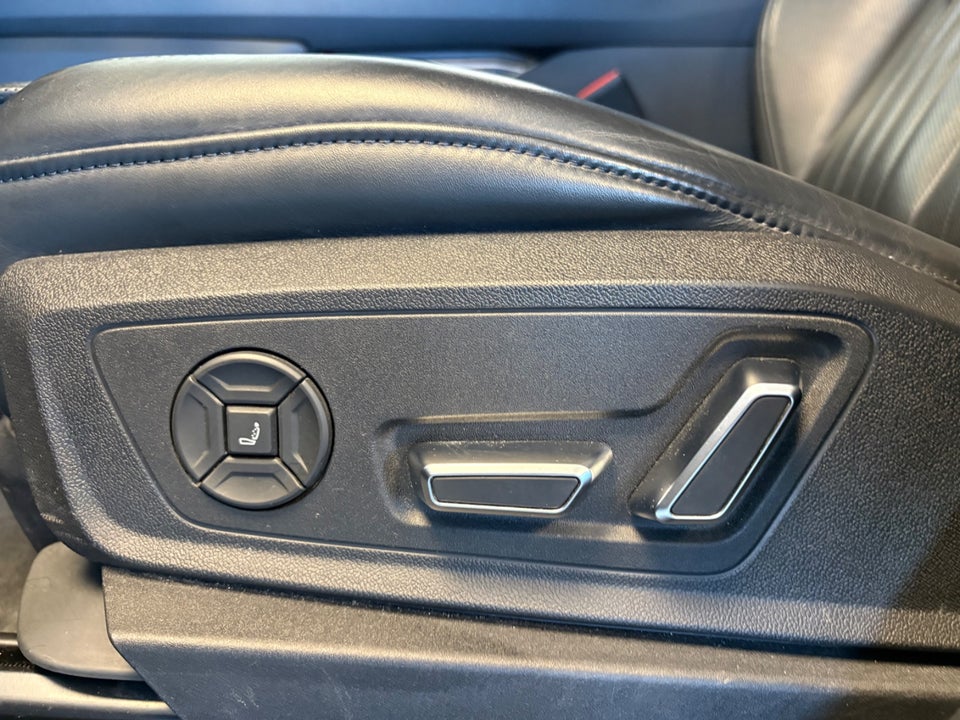 Audi e-tron 55 Advanced quattro 5d