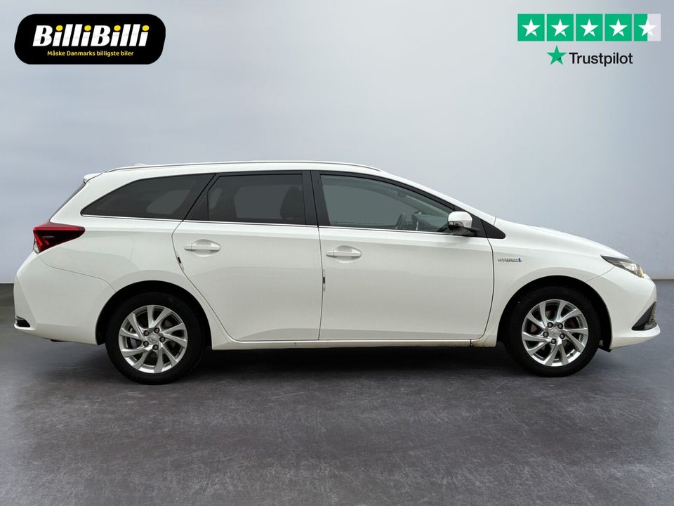 Toyota Auris 1,8 Hybrid H2 Comfort Touring Sports CVT 5d