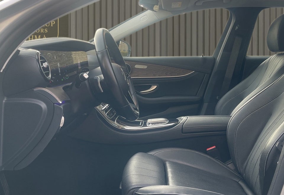 Mercedes E300 de 2,0 Exclusive aut. 4d