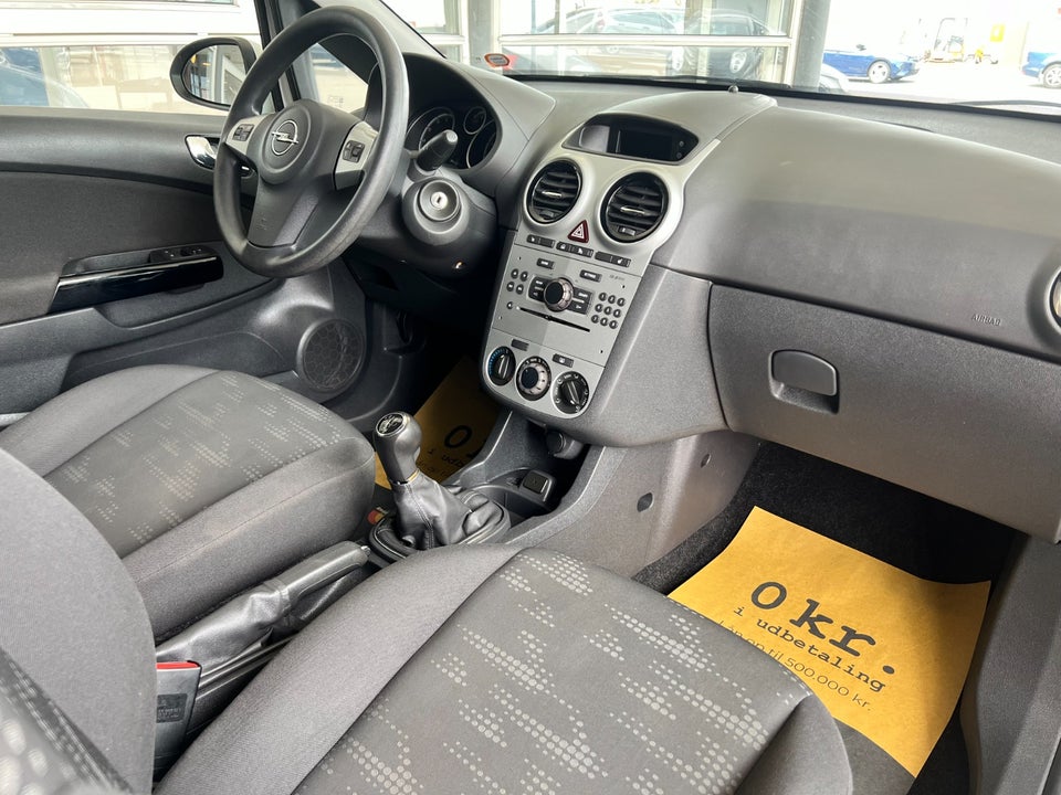 Opel Corsa 1,0 12V Essentia 5d