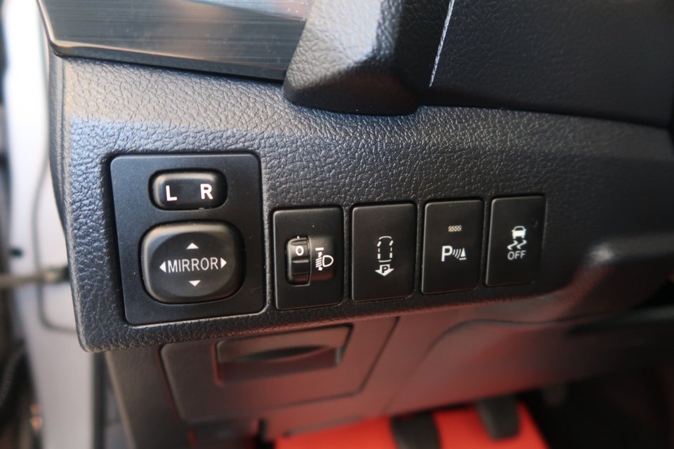 Toyota Auris 1,6 T2+ 5d