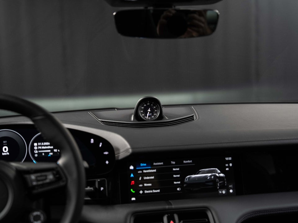 Porsche Taycan Performance+ Black Edition 4d