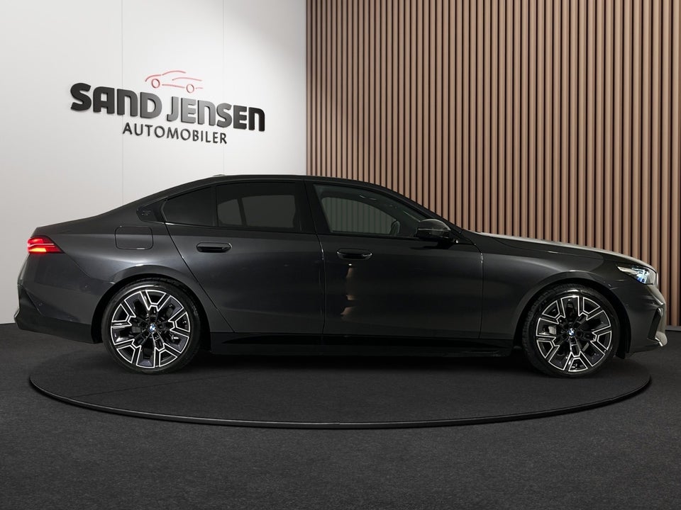 BMW i5 eDrive40 M-Sport 4d