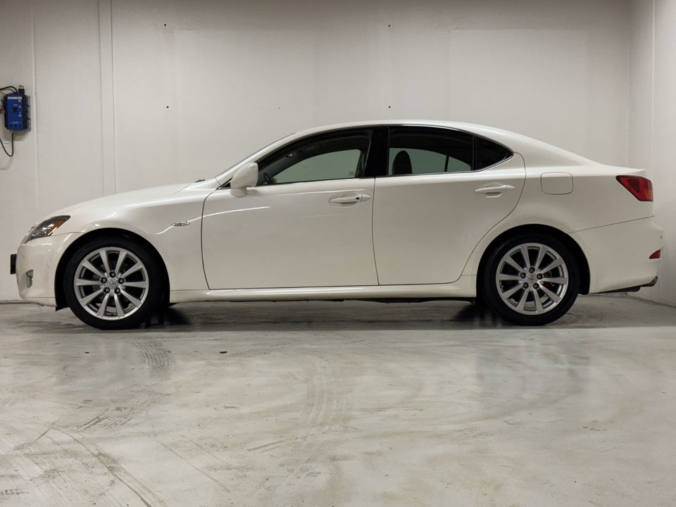 Lexus IS250 2,5 aut. 4d