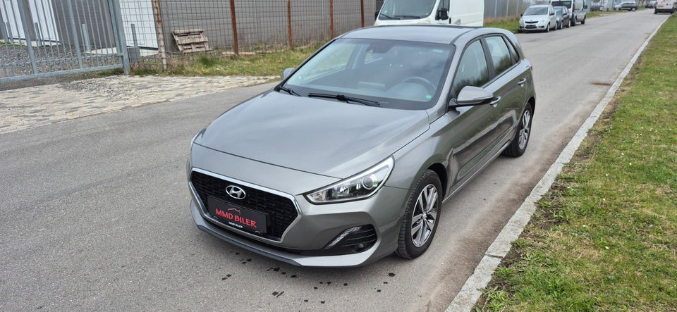 Hyundai i30 1,6 CRDi 115 Advanced 5d