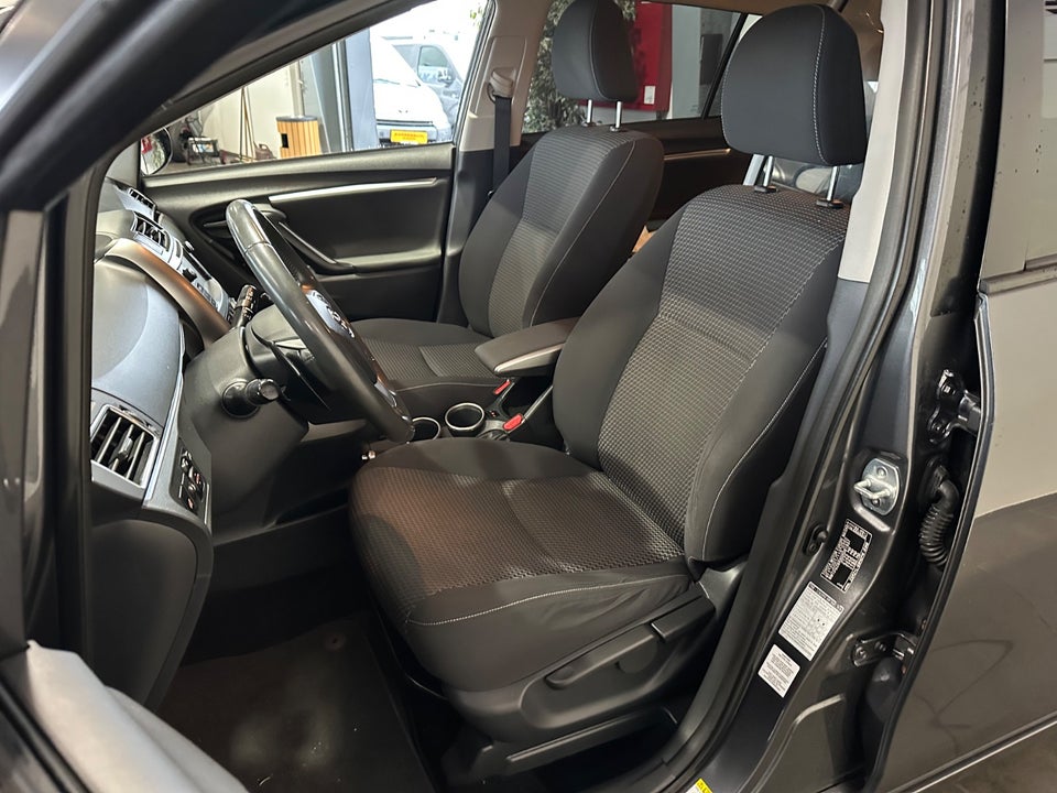 Toyota Sportsvan 1,8 VVT-i T2 Touch MDS Van 5d