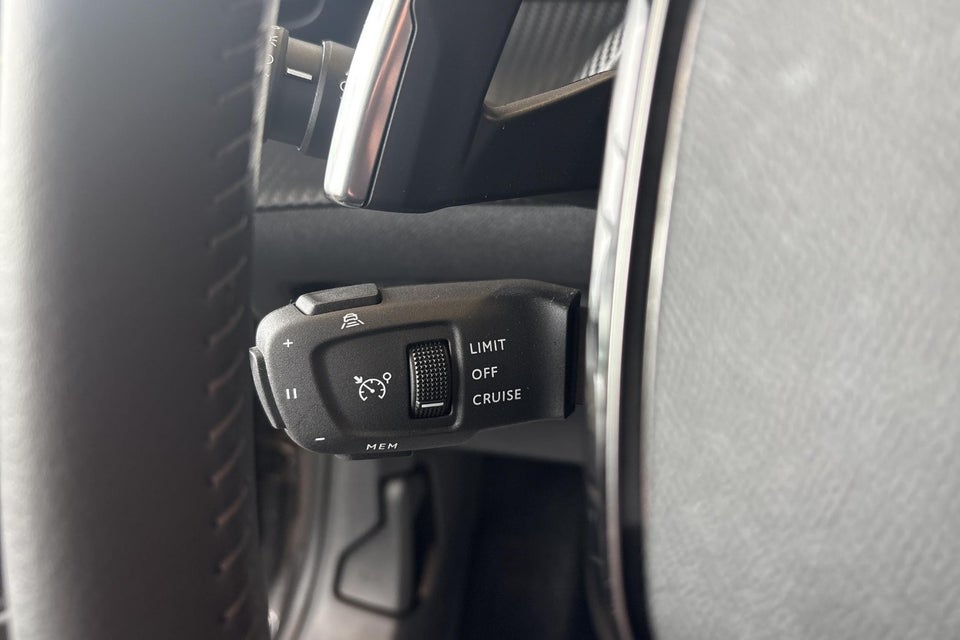 Peugeot 208 1,2 PureTech 100 Allure Pack EAT8 5d