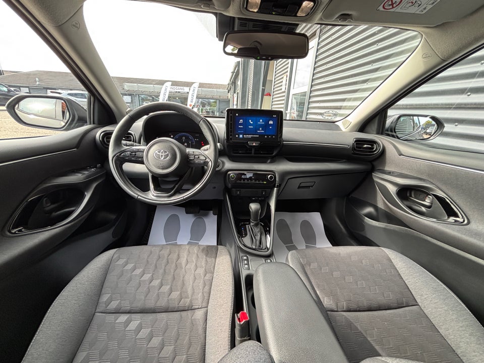 Toyota Yaris 1,5 Hybrid Style e-CVT 5d