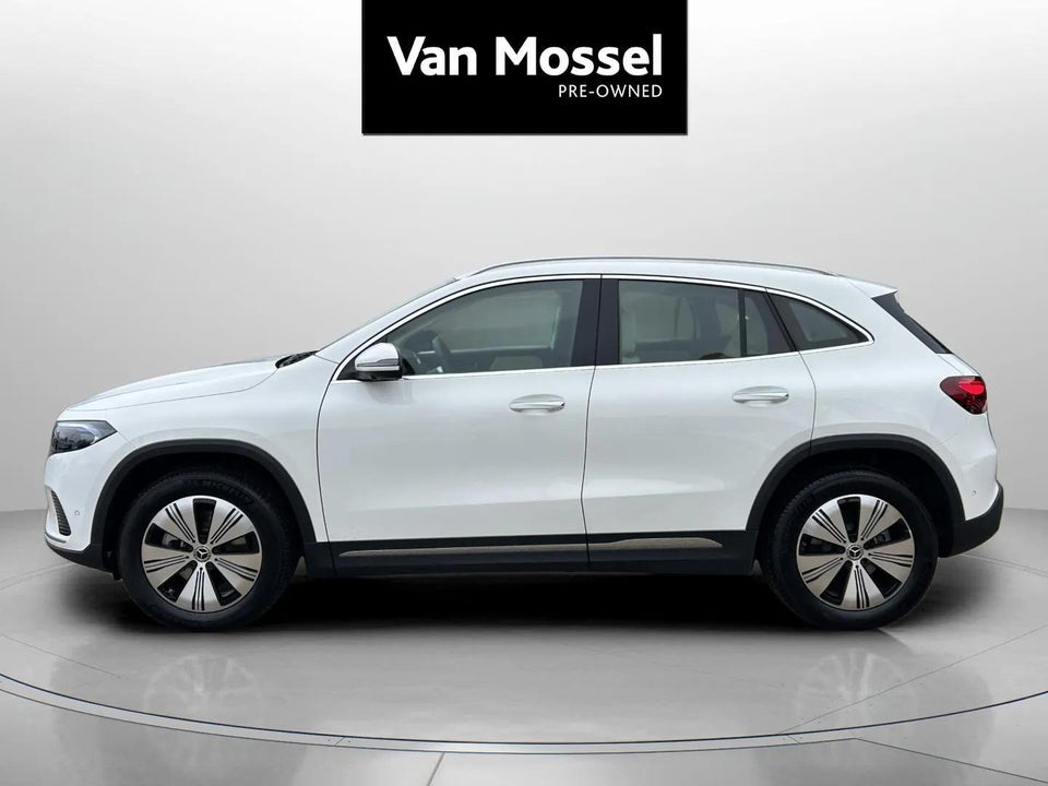 Mercedes EQA300 Progressive Advance 4Matic 5d