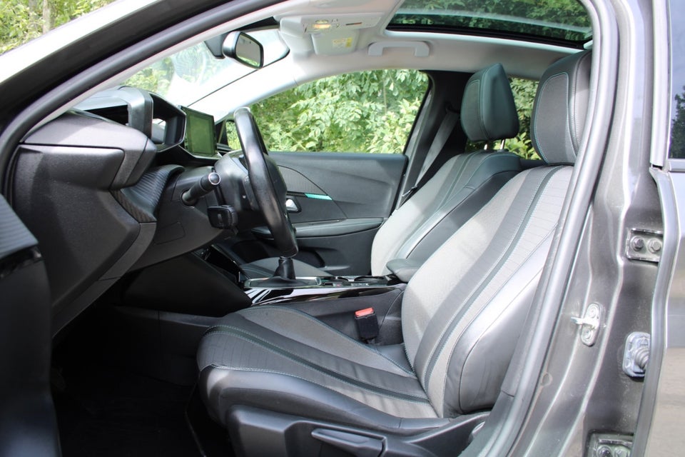 Peugeot 208 1,2 PureTech 100 Active 5d