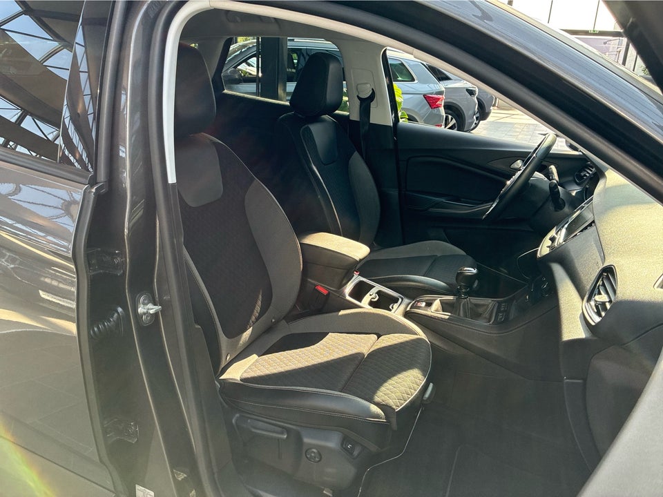Opel Grandland X 1,2 T 130 Enjoy 5d