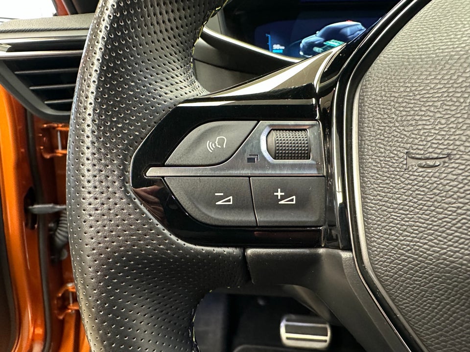 Peugeot e-2008 50 GT 5d