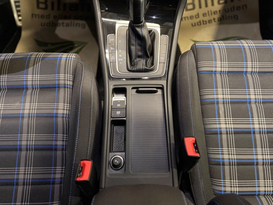 VW Golf VII 1,4 GTE DSG 5d