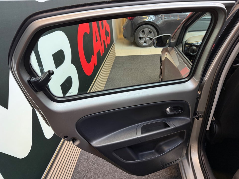 VW Up! 1,0 75 Move Up! ASG 5d