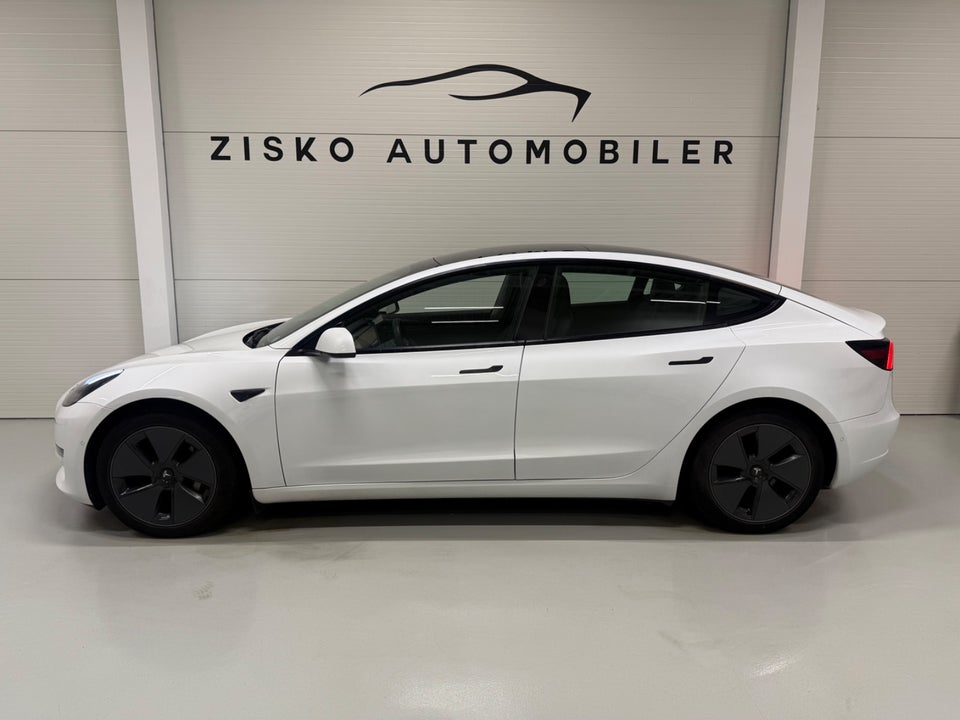 Tesla Model 3 Long Range AWD 4d