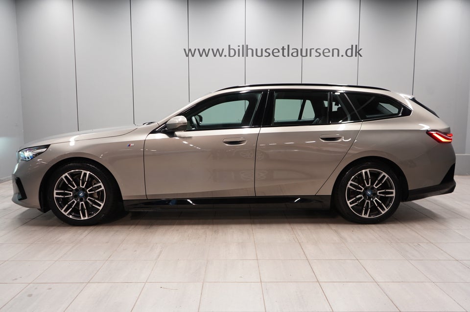 BMW i5 eDrive40 Touring M-Sport 5d
