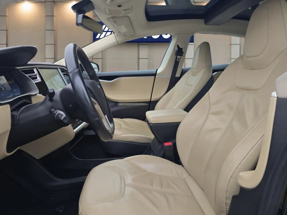 Tesla Model S 85 5d