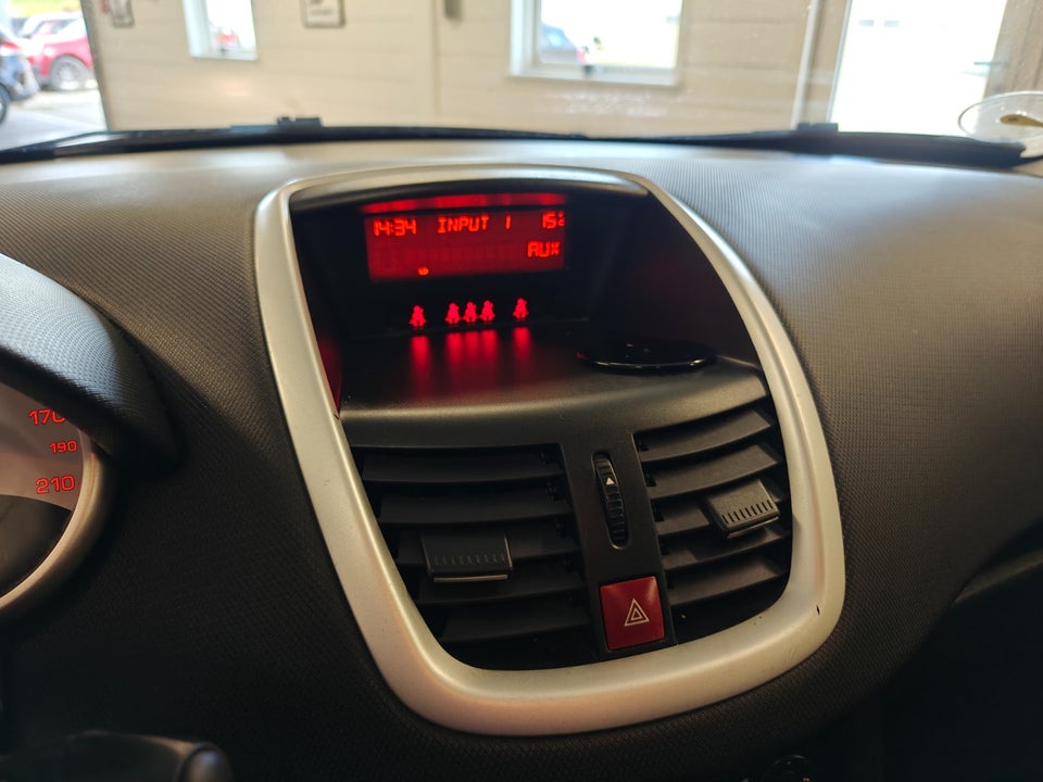 Peugeot 207 1,4 VTi Comfort+ 5d