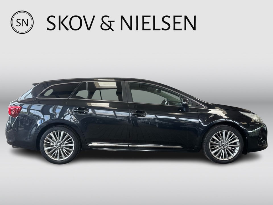 Toyota Avensis 1,8 VVT-i T3 Touring Sports 5d
