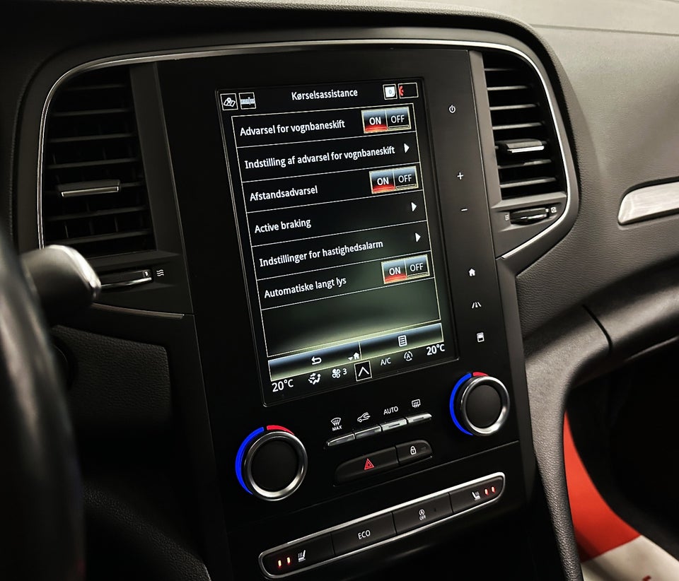 Renault Megane IV 1,3 TCe 140 Bose Edition Sport Tourer EDC 5d