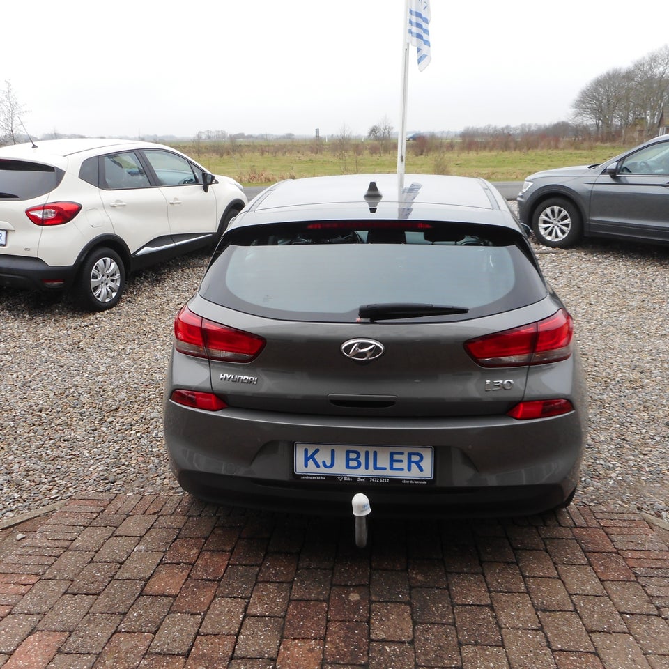 Hyundai i30 1,6 CRDi 110 Trend 5d