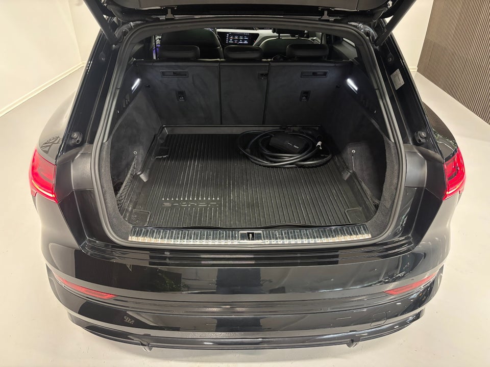 Audi e-tron S quattro 5d