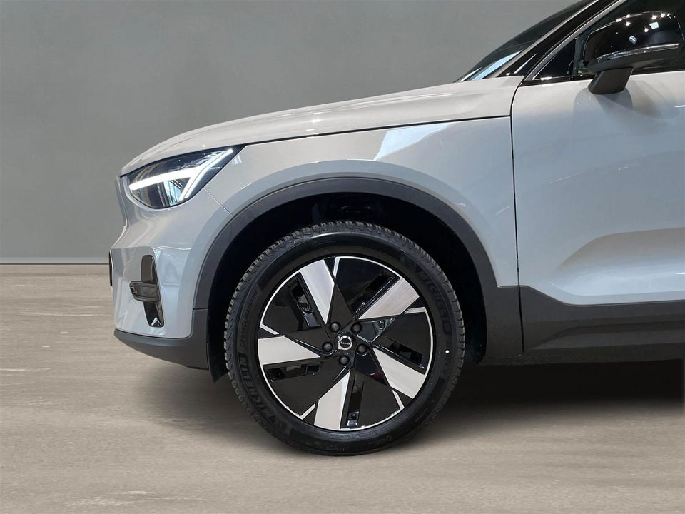 Volvo XC40 ReCharge Extended Range Plus 5d