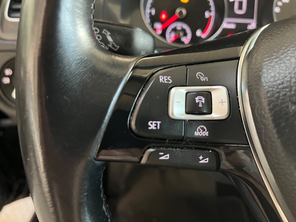 VW Golf VII 1,6 TDi 115 Comfortline Van 5d