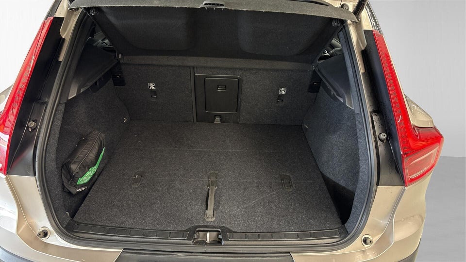 Volvo XC40 ReCharge Twin Ultimate 5d