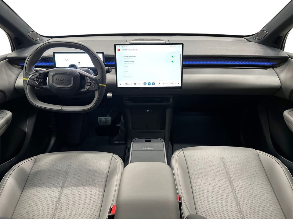 Lynk & Co 02 More 5d