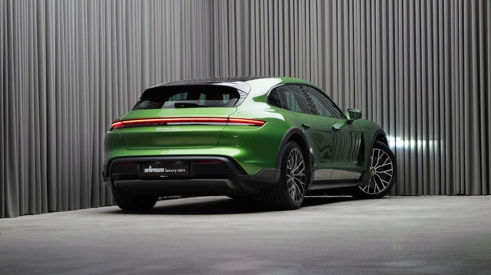 Porsche Taycan 4S Performance+ Cross Turismo 5d