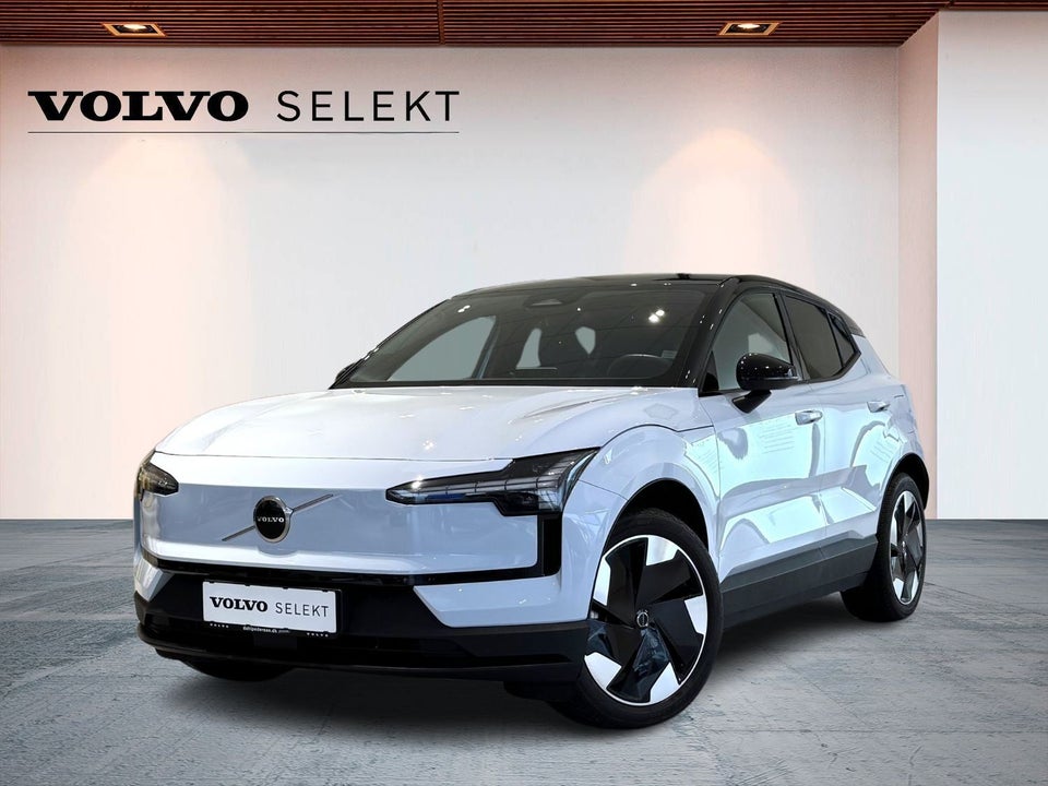 Volvo EX30 Extended Range Plus 5d